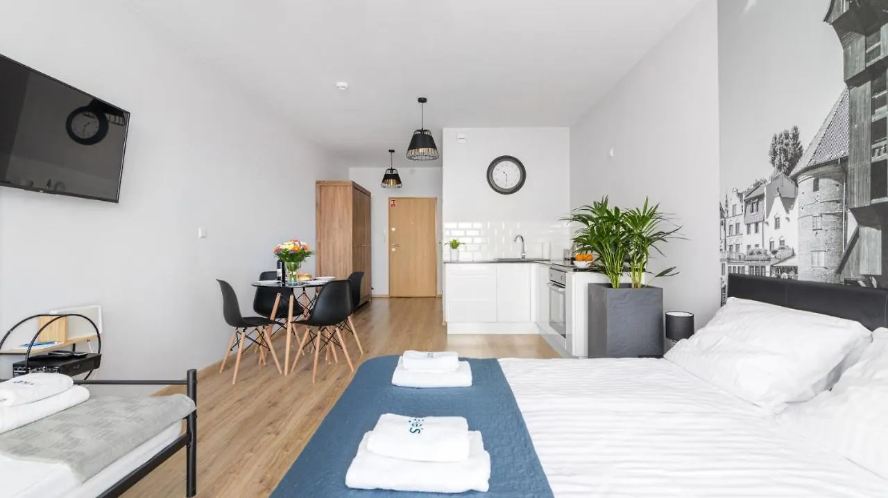 Relax Apartments - Gdansk Central & Parking 0*,  Polska